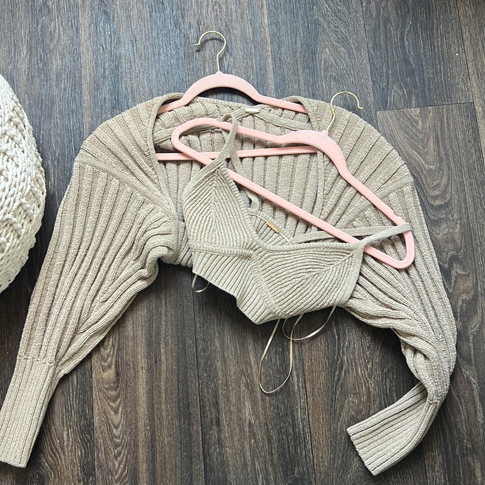 Cult Gaia Rosie Set - Picture 2 of 13